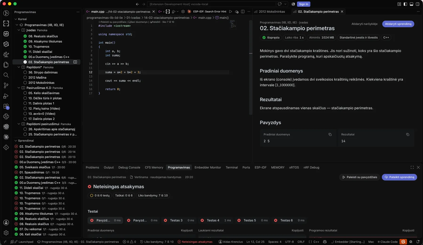 VS Code su rodiniu „Kursai“ kairėje, redaktoriuje atidarytu sprendimu, šalia jo – sąlyga, o apačioje – skydelis „Testai ir patikra“
